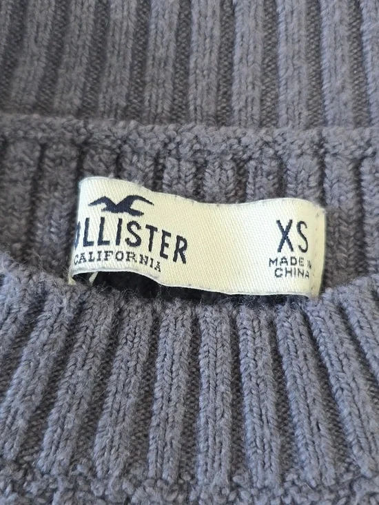 Hollister Blue/Gray Ribbed Fuzzy Stretchy Cropped Sweater - Size XS - Picture 3 of 10